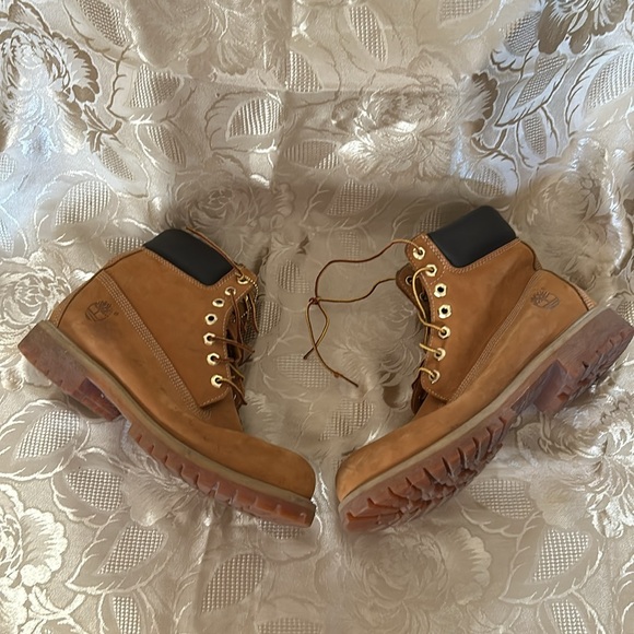 Authentic Timberland boots - Picture 2 of 14